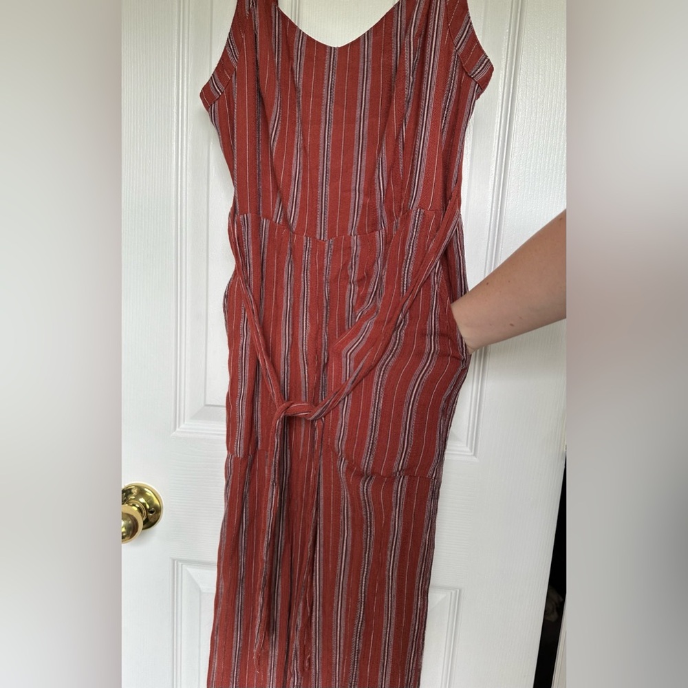 American Eagle, Romper Long Pant 
With Pockets
Size SMALL
Adjustable Straps